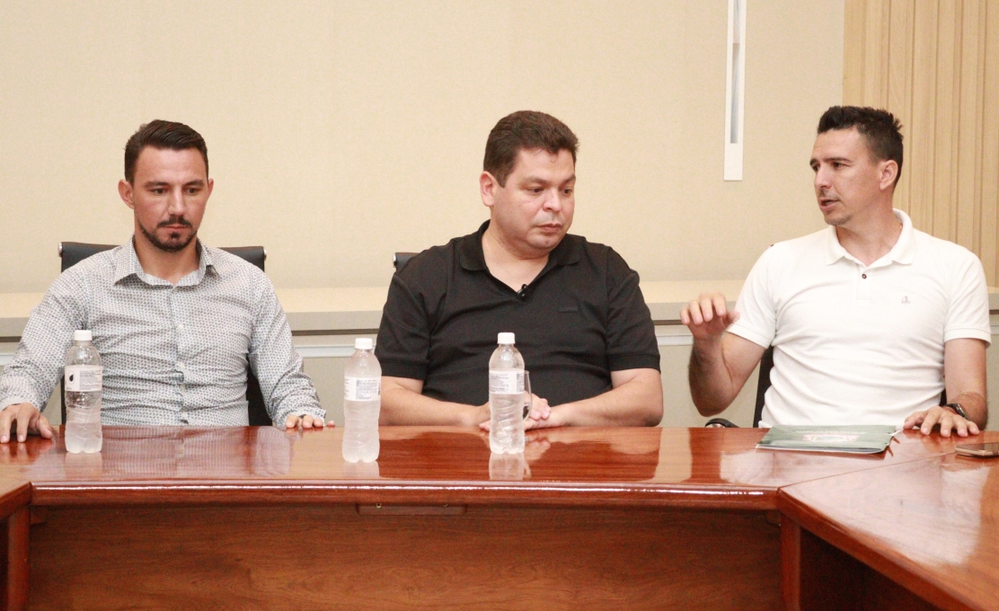 Deputado Gugu Bueno visita Entre Rios do Oeste e reforça compromisso com o muni...