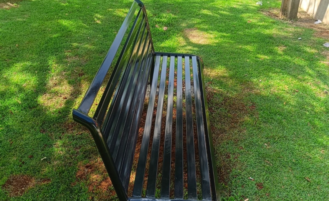 Prefeitura de Entre Rios do Oeste Amplia Conforto e Segurança em Áreas de Laze...