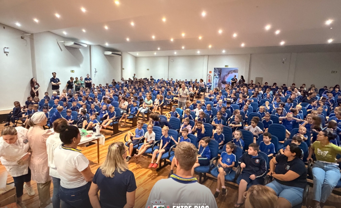 AÇÃO SOLIDÁRIA DO LIONS CLUBE ENTRE RIOS E COLGATE EM PROL DA SAÚDE BUCAL