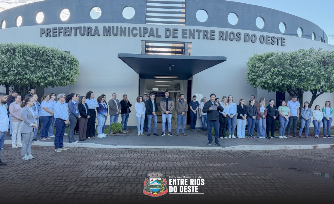 ENTRE RIOS DO OESTE INICIA A SEMANA DA PÁTRIA COM ATO CÍVICO
