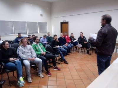 Secretaria de Esportes participa de reunião Projeto Mais Verão 2019.