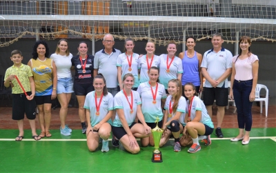 Campeonato Municipal de Handebol é finalizado em Entre Rios do Oeste