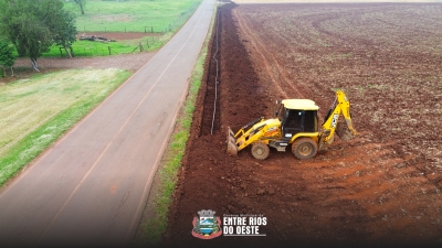 ENTRE RIOS DO OESTE REVITALIZA POÇO ARTESIANO PARA MELHORAR ABASTECIMENTO DE ÁGUA EM VISTA ALEGRE